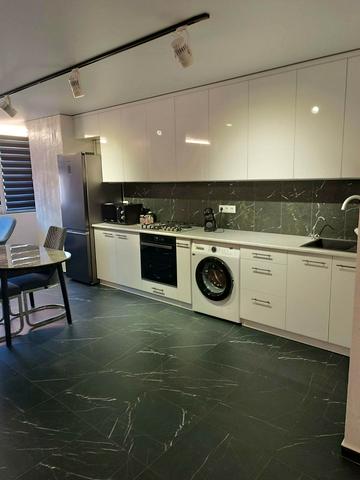 Вербицького вул., 7