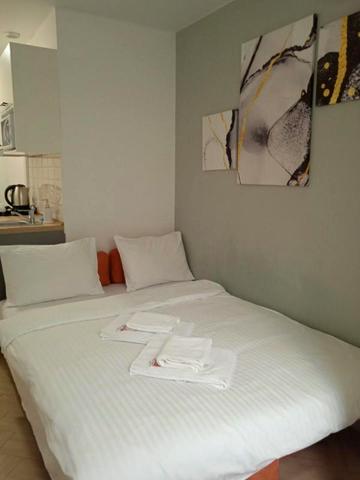 MYFREEDOM апартаменты на ул. Коновальца