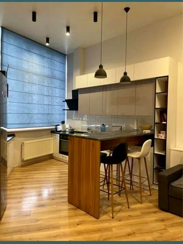 Терентія Кореня вул. (Челюскінців), 9