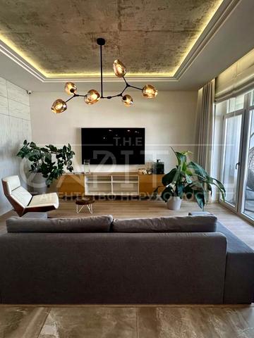 Ділова вул. (Димитрова), 4