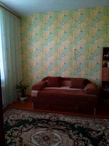 Продам 4-х кімн.квартиру в Ратне,центр