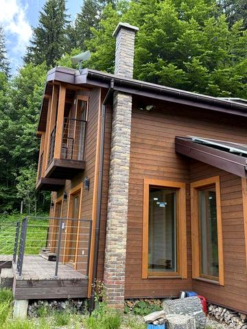 Будинок під лісом 100 відсоткова автономність .