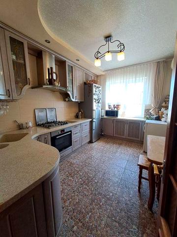 Продам 4 комнатную квартиру на Парусе, Большая Диёвская 52.