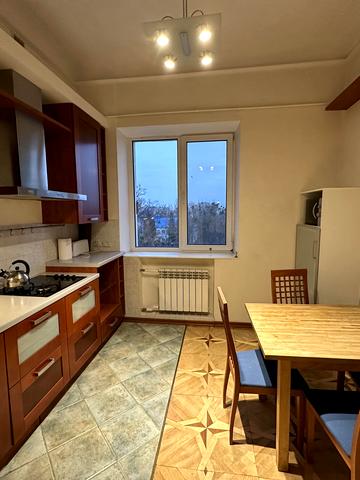 Лютеранська вул., 21/12