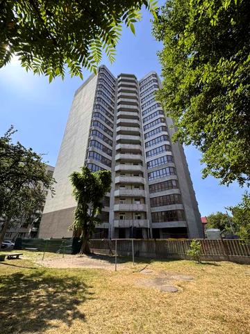 Смілянська вул., 48