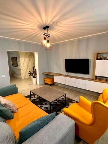 Трикімнатна квартира 84 кв.м в затишному районі