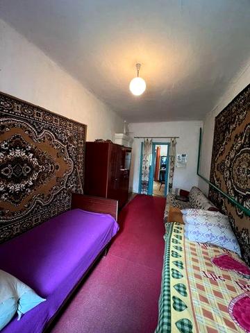 Продається будинок в селі В.Низгірці