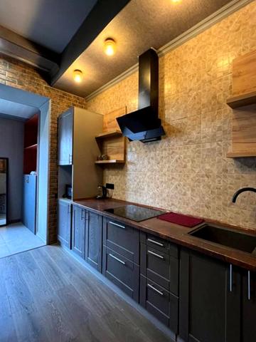 Пантелеймонівська вул., 12