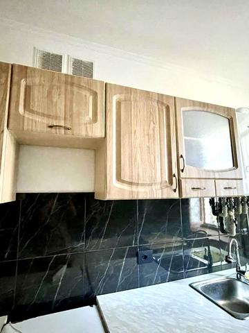 Корабелів вул., 22