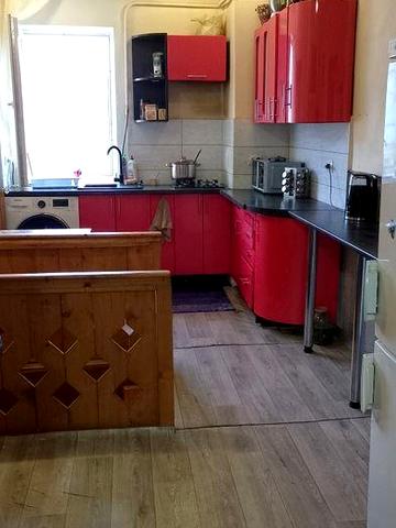 Продам 2 кімнатну квартиру в центрі міста