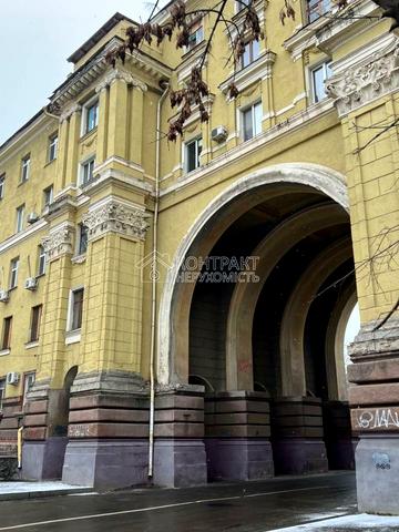 Героїв Харкова просп. (Московський), 27