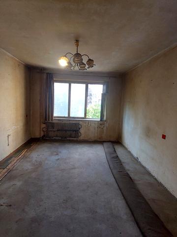 Будівельників бульв., 5