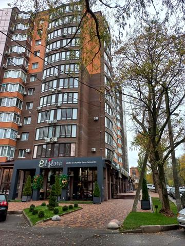 Івана Похитонова вул., 5