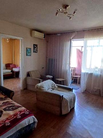 Продам 4-х кімнатну квартиру