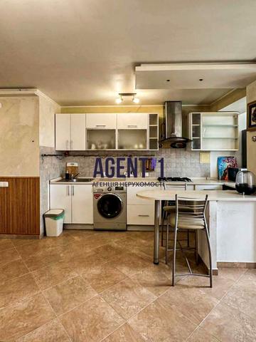 Машинобудівна вул., 27