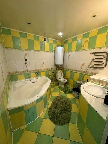 Квартира 3 кімнати (гардероб, лоджія та балкон)