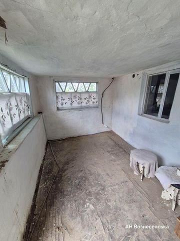 Будиночок і 70 соток землі