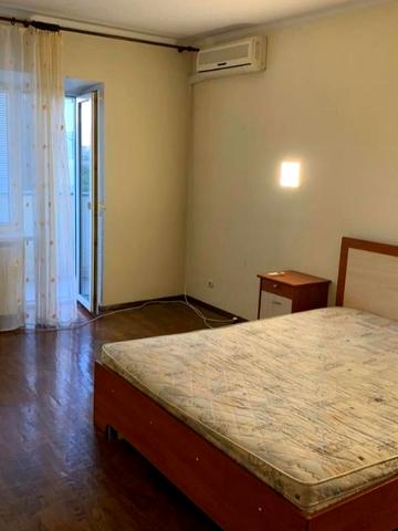 Трудова вул., 10