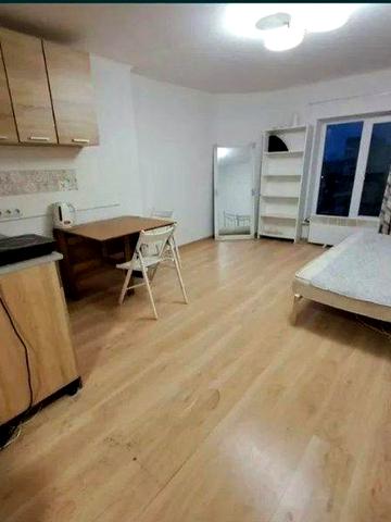 Євгена Чикаленка вул., 56а