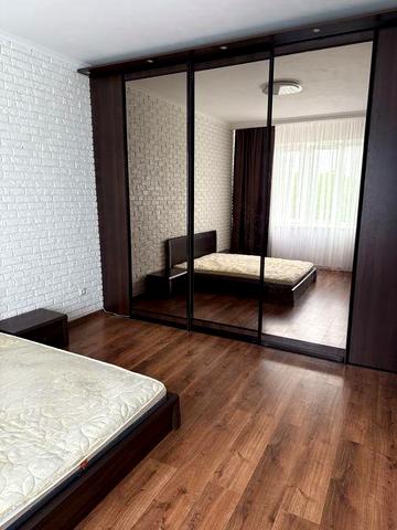 Квартира 3 кімнатна з балконом вул. Авіаторів