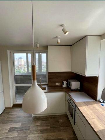 Сдам евродвушку м. Гагарина в новострое ЖК Левада