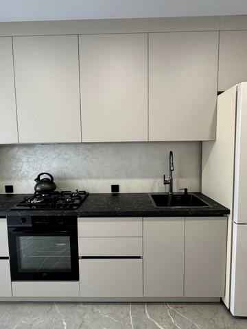 Гайдамацька вул. (Марфи Струтинської), 13-Б