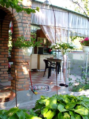 Дача в Ст. Радист, возле речки.