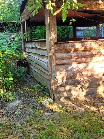 Дачний будинок на будь-який термін біля озера в с. Бобриця