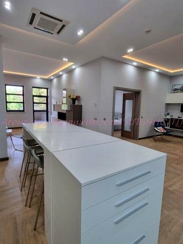 набережна Незалежності вул., 111