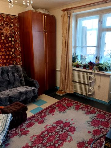 Євгена Мельнікова вул., 1