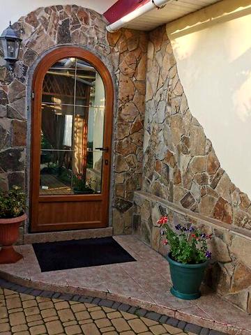 Продаж 2к Дім Шкільна вулиця