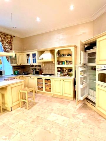 Університетська вул. (Щепкіна), 13