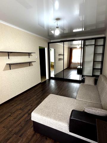 Сергія Колачевського вул. (23 Лютого), 82