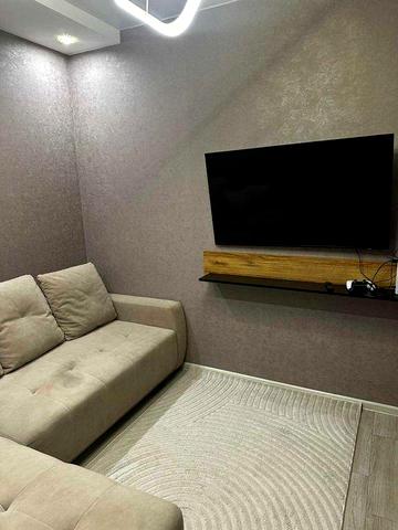 Продаємо 2км з виглядом на Озеро ,Преміум клас, меблі техніку залишаєм ЖК Голден Дрім