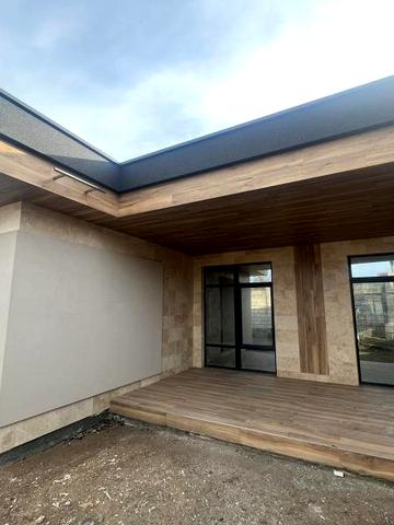 Центральна вул.