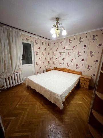 Івана Пулюя вул., 3