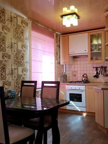 Академіка Курчатова просп., 21