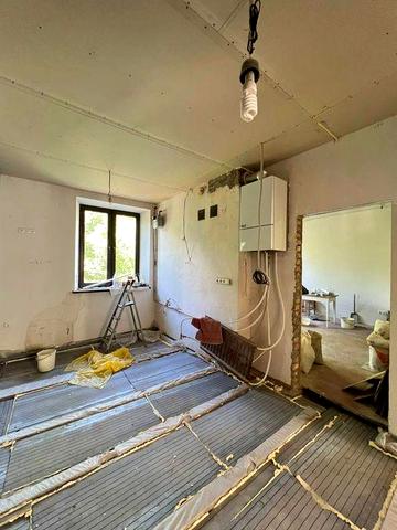 Продаж 3к.кв.на Елінгу