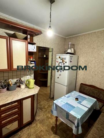 Любомира Гузара просп. (Космонавта Комарова), 10-А