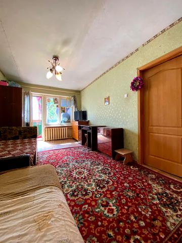 Нафтовиків вул., 6