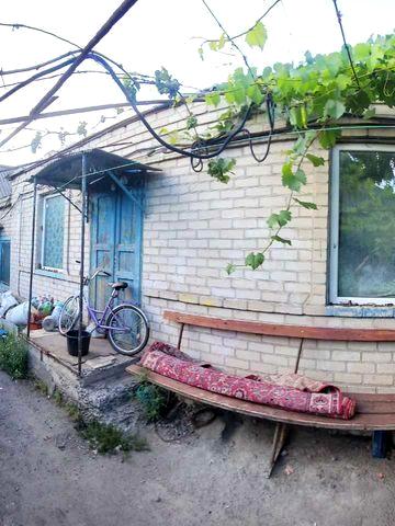 Продам будинок в селищі Софіївка, з огородом до річки