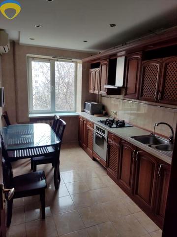 Кримська вул., 62