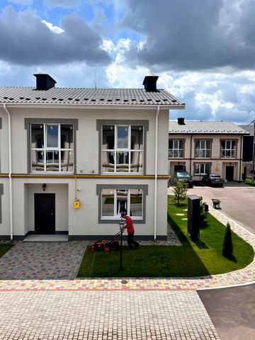 Ясна вул., 25