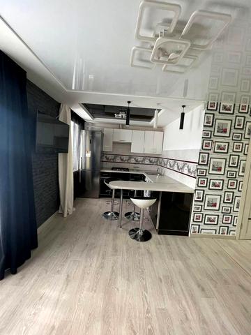 Ювілейний просп. (), 74