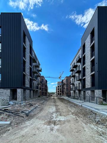 24 Серпня вул., (Будинок 4)