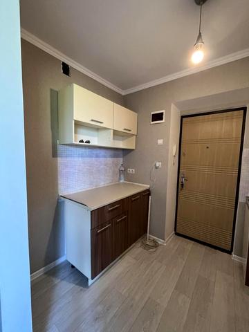 Захисників України вул. (1-го Травня), 7