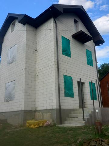 Виноградна вул., 18