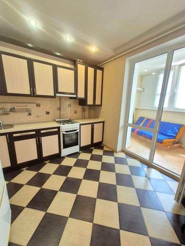 Оренда 1-кім.кв.вул.Стрілецька 50м2 Автономка (Стрілецька набережна)