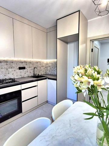 Перемоги просп., 25