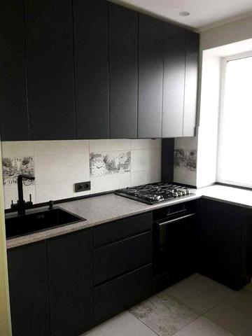 Продам 3-х кімн. квартиру, гарний стан, 2 балкони, вул. Короленка 52